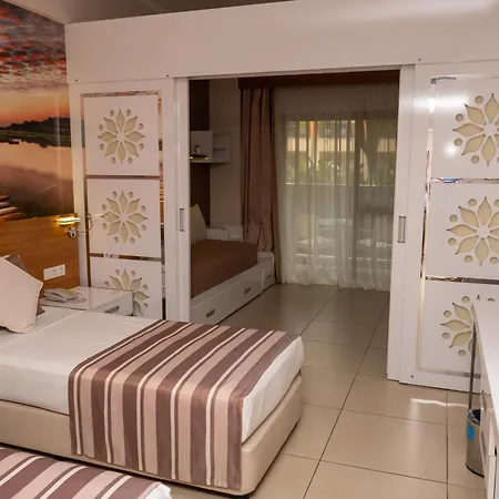 Otel Village Turkey 4*